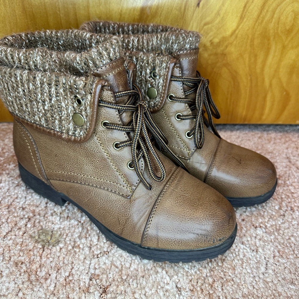 Brown Knit Cuff Ankle Boots